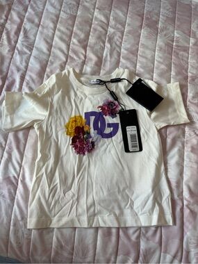 Brand new with tags Dolce & Gabbana White Tee with Purple Logo and Floral Print